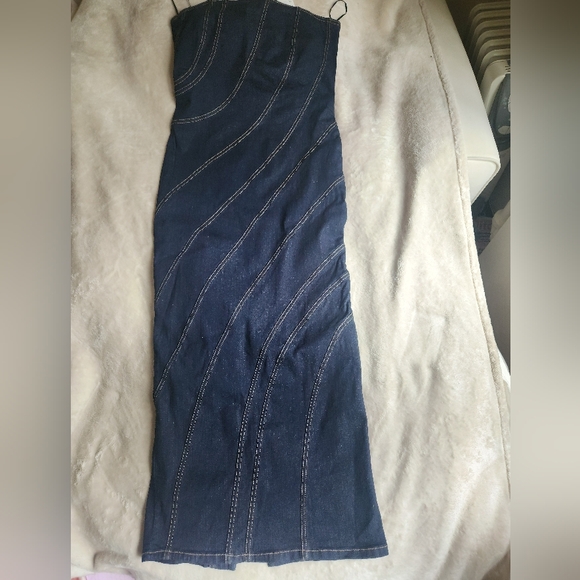 ZARA TOPSTITCHED Denim Midi Dress Dark Blue Sz XL. Nwt NO LOW BALLING!! - Picture 2 of 11